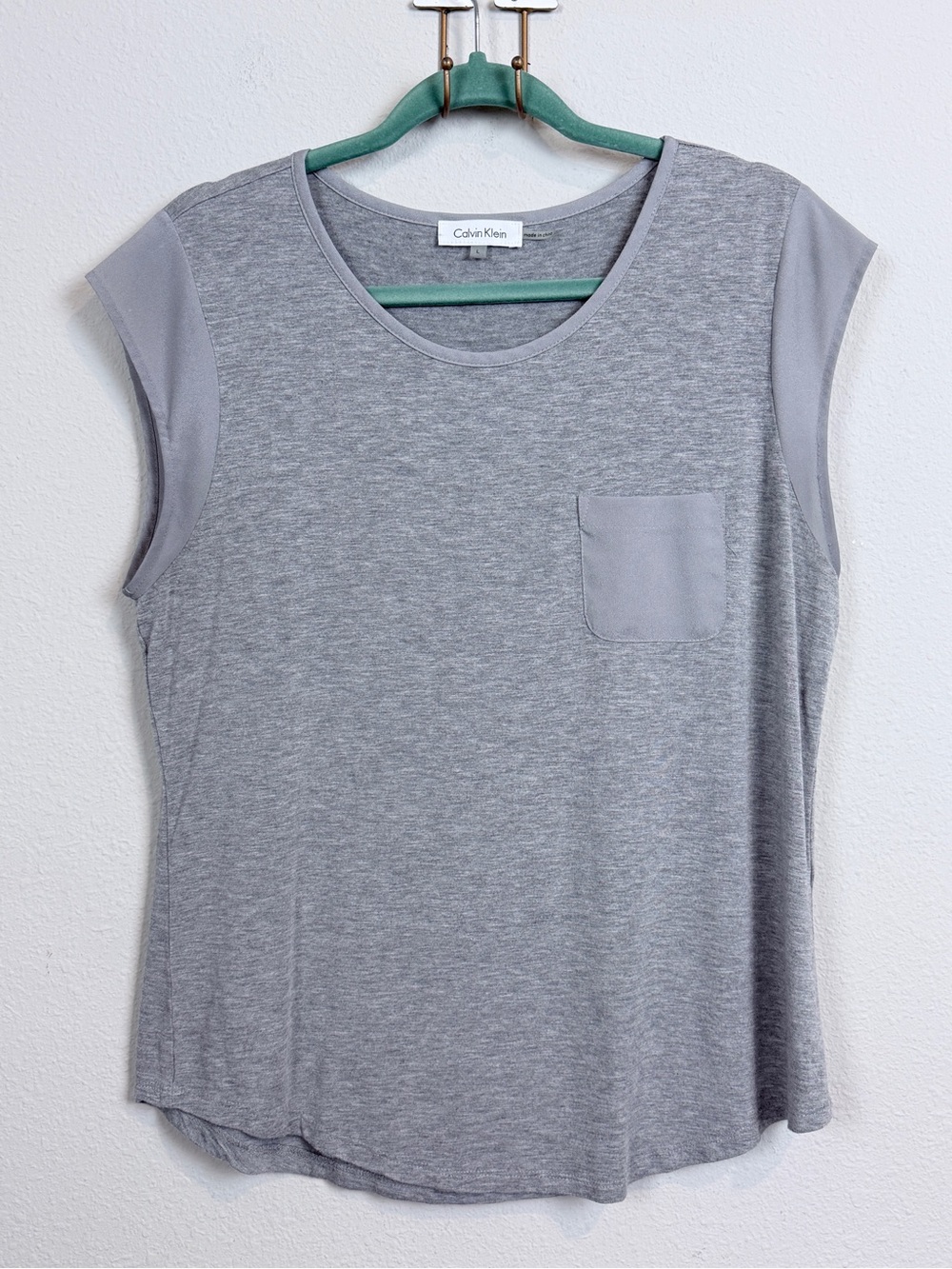 Calvin Klein Gray Cap Sleeve Pocket Tee L
